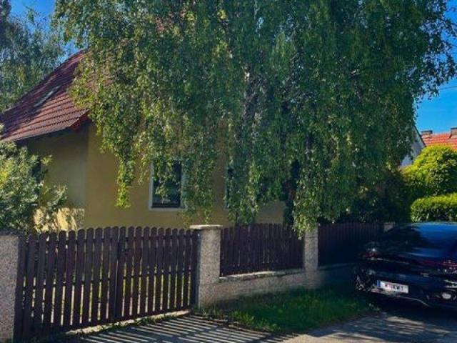 1210 Wien, Ihr sucht ein Haus in U Bahn Nähe? Wir haben es für Euch gefunden!