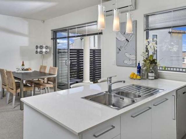 Address withheld, Albany, North Shore City