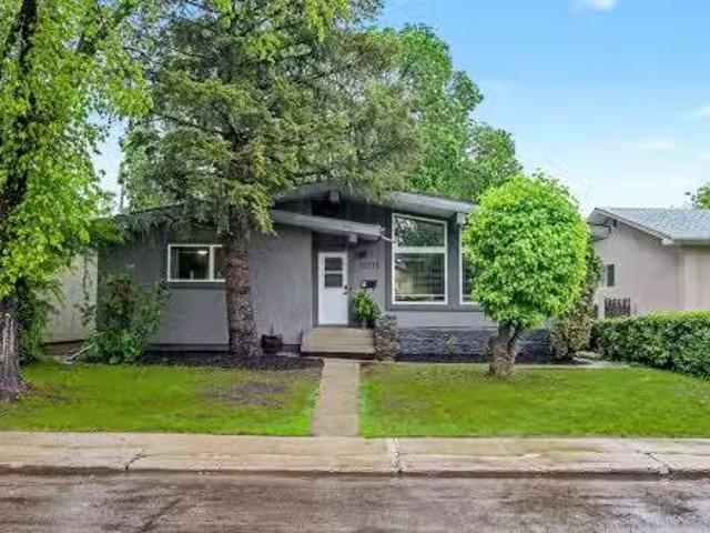 12115 40 Avenue Nw, Edmonton, AB, T6J 0S4 house for sale Li.