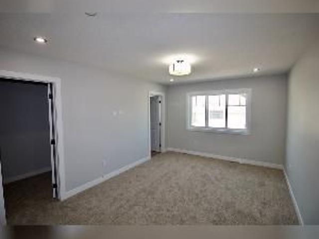 121 3 Bed 2.5 Bath Townhouse Dbl Garage For Rent Leduc