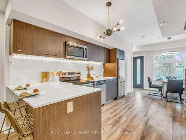 121 10 Echo Pt, Toronto, ON, M1W 0A7 townhouse for sale | Listing ID E11984 | Royal LePage