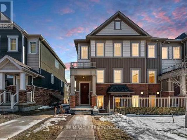 121 2 Hill Rise Court, Oshawa, ON, L1L 0M6 townhouse for sale | Listing ID E12018 | Royal LePage