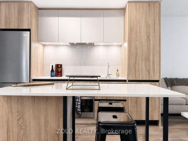 121 8 Beverley Glen Boulevard, Vaughan | 1+1Beds/1Bath, Condo, $569,900 | Condos. Ca