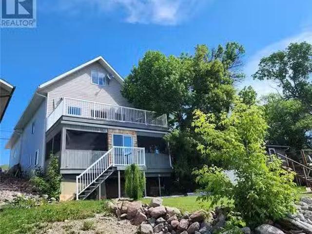 121 Currie Avenue, Round Lake, SK, S0A 3Y0 house for sale L.
