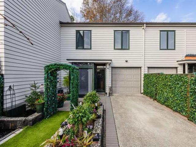 12/1 Ambrico Place, New Lynn, Waitakere City