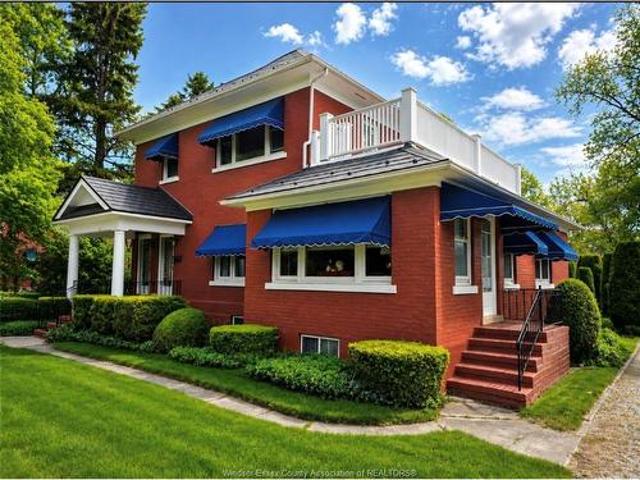 121 Division Street South, Kingsville, ON, N9Y 1P5 house for sale | Listing ID 26006 | Royal LePage