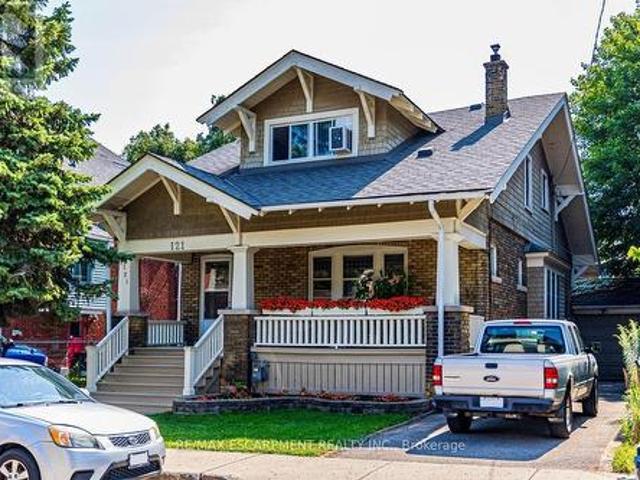 121 Eastbourne Avenue, Hamilton, ON, L8M 2M9 house for sale | Listing ID X13623 | Royal LePage