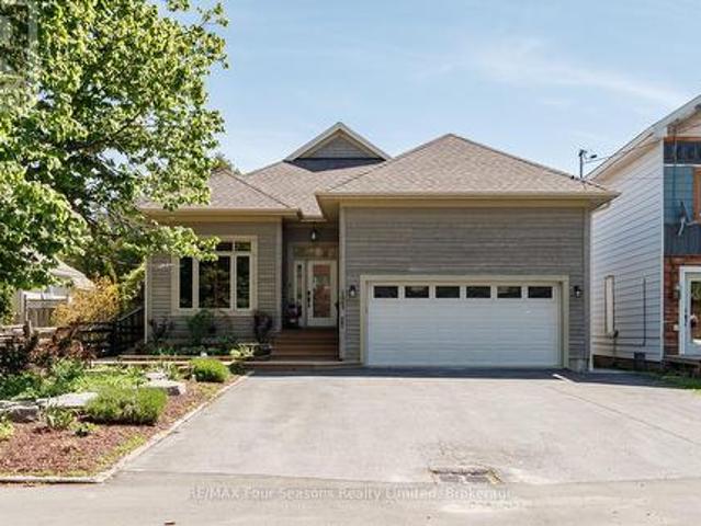 121 Elm Street, Collingwood, ON, L9Y 3J3 house for sale | Listing ID S13243 | Royal LePage