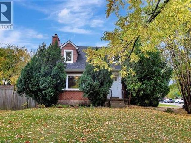 121 King Street E, Stoney Creek, ON, L8G 1L2 house for sale | Listing ID 40848 | Royal LePage