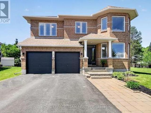 121 Muskego Crescent, Ottawa, ON, K2W 1H6 house for sale | Listing ID X13440 | Royal LePage