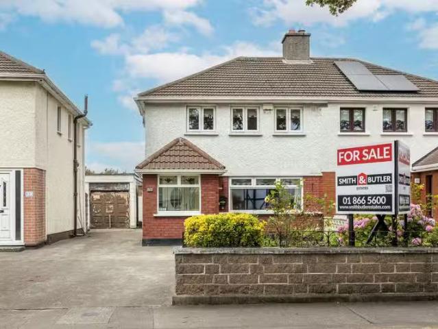 121 Shanliss Road, Santry, Santry, Dublin 9, D09T2F9 is for sale