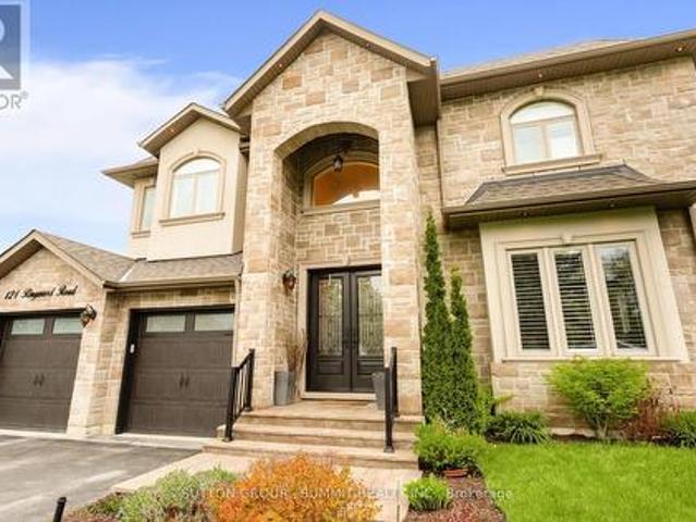 121 Ringwood Road, Oakville, ON, L6H 1K3 house for sale | Listing ID W13444 | Royal LePage