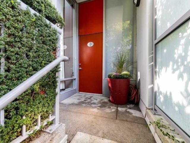 121 West Georgia Street W, Vancouver, BC, V6B 1T9 townhouse for sale | Listing ID R3149 | Royal LePage