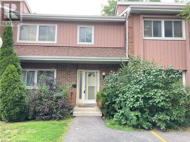 121 University Avenue E Unit# 83, Waterloo, ON, N2J 4J1 townhouse for sale | Listing ID 40739 | Royal LePage