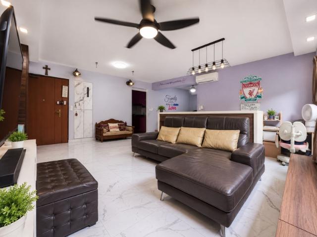 121D Canberra Street HDB Apartment For Sale, $828,000, 3 Bed 2 Bath 1,216 sqft $681.00 psf