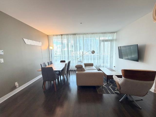 1225 Boul. Robert Bourassa Montréal Ville Marie, QC H3B