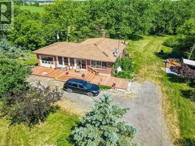 1225 Indiana Road E, Canfield, ON, N0A 1C0 house for sale | Listing ID 40838 | Royal LePage