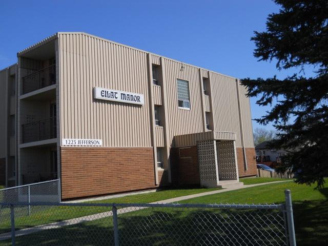 1225 Jefferson Avenue 2 Bedroom Apartment for Rent at 1225 Jefferson Ave, Winnipeg, MB R2P 0M3 The Maples