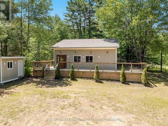 1226 Baseline Road, Gravenhurst, ON, P0E 1N0 house for sale | Listing ID X13633 | Royal LePage