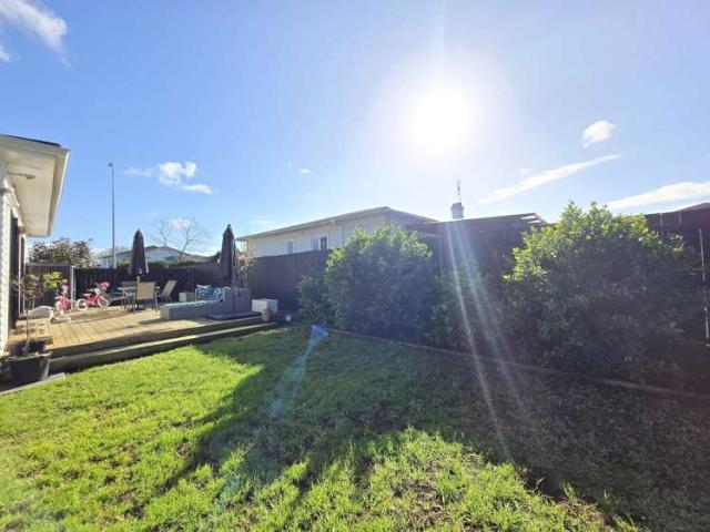 1/227 Shirley Road, Papatoetoe, Manukau City