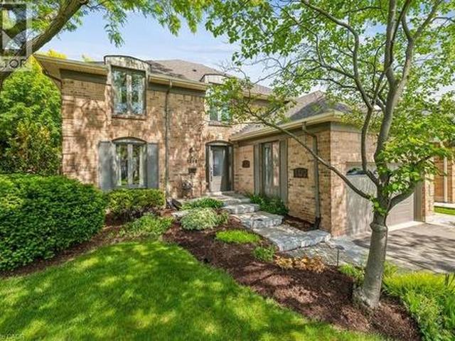 1229 Old Post Drive, Oakville, ON, L6M 1A5 house for sale | Listing ID 40837 | Royal LePage