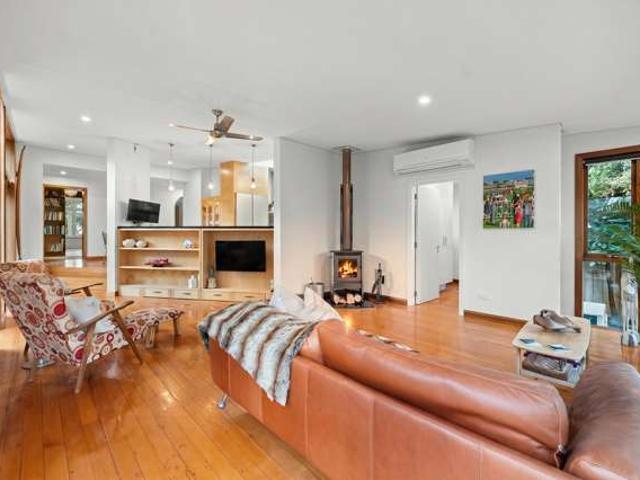122 Esplanade, Sumner, Christchurch City
