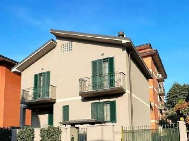 122_OP RECENTE VILLA SINGOLA CON FINITURE EXTRA LUSSO