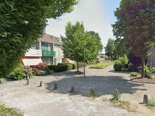 122 m2 apartment for rent in Breda