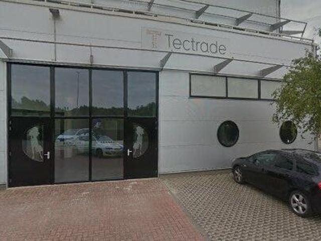 122 m2 office space for rent in Almere