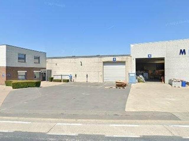 122 m2 warehouse for rent in Kuurne