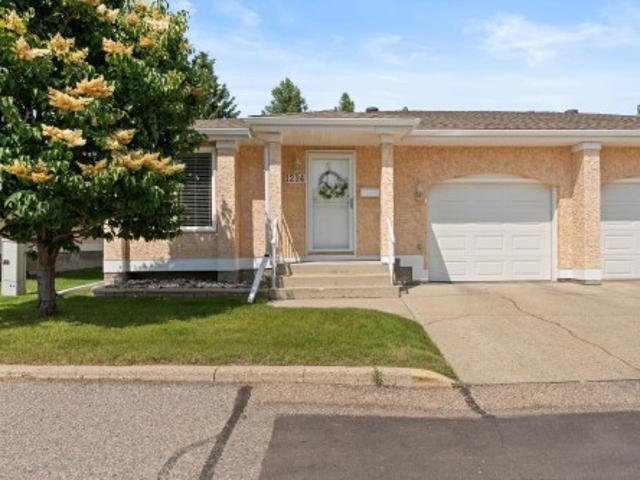 1234 Street Nw, Edmonton, AB, T6J 6J9 duplex for sale | Listing ID E4498 | Royal LePage