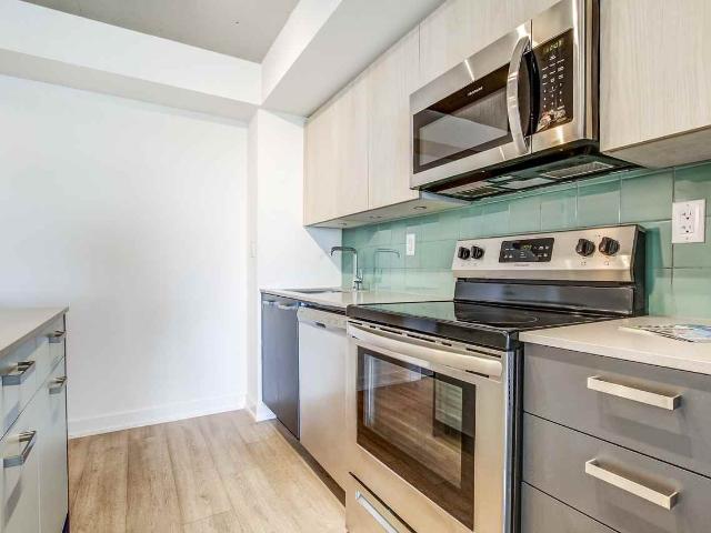 1235 Marlborough 2 Bedroom Apartment for Rent at 1235 Marlborough Crt, Oakville, ON L6H 0W8 College Park