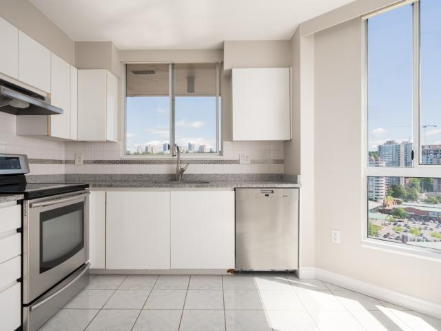 1235 Quayside Dr 17th Floor, New Westminster | Birds Nest Properties