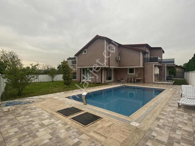 1236 M2 İmarlı Arsa İçerisinde Lux Villa 1 Aylık Fiyat