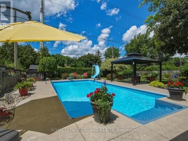 1239 Addison Drive, London East D, ON, N5V 2N8 house for sale | Listing ID X13443 | Royal LePage