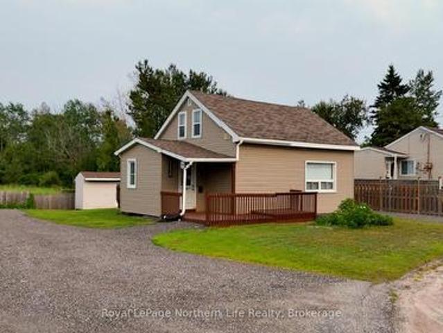 1230 Douglas Street, North Bay Central, ON, P1B 5R1 house for sale | Listing ID X13589 | Royal LePage