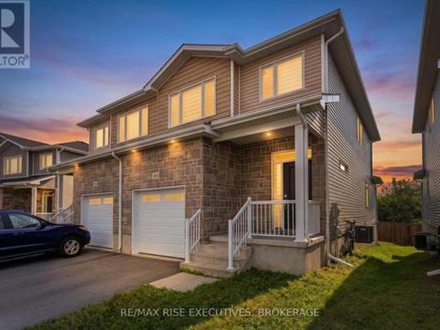 1233 Max Crescent, Kingston City Northwest, ON, K7P 0P3 house for sale | Listing ID X13661 | Royal LePage