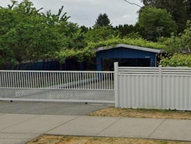1233 Avenue, Surrey, BC, V3V 2K2 duplex for sale | Listing ID R3098 | Royal LePage