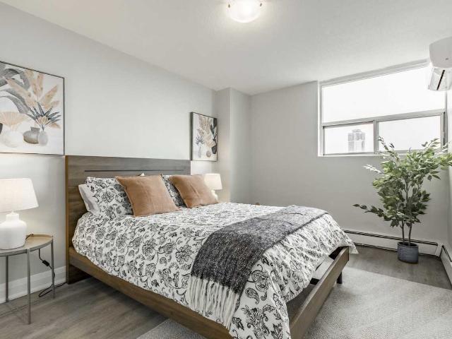 123 Charlton Avenue East 2 Bedroom Apartment for Rent at 123 Charlton Ave E, Hamilton, ON L8N 3W3 Corktown