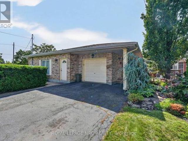 123 A&B First Street Louth, St. Catharines Grapeview, ON, L2R 0C9 investment for sale | Listing ID X13633 | Royal LePage