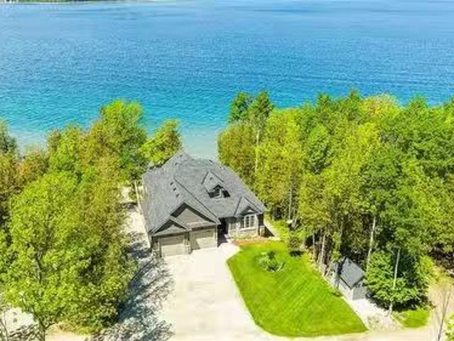 123 Ivy Drive, Georgian Bluffs, ON, N0H 2T0 house for sale.