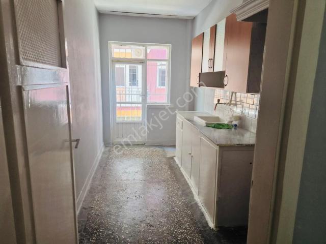 1246 Keçiören Pınarbaşında Giriş Kat Satılık 3+1 Boş Daire