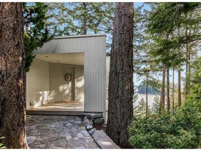 12416 Whitestone Road, Madeira Park, BC, V0N 2H1 house for sale | Listing ID R2977 | Royal LePage