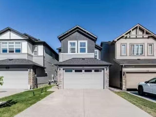 124 Cornerbrook Green Ne, Calgary, AB, T3N 2B5 house for sal.
