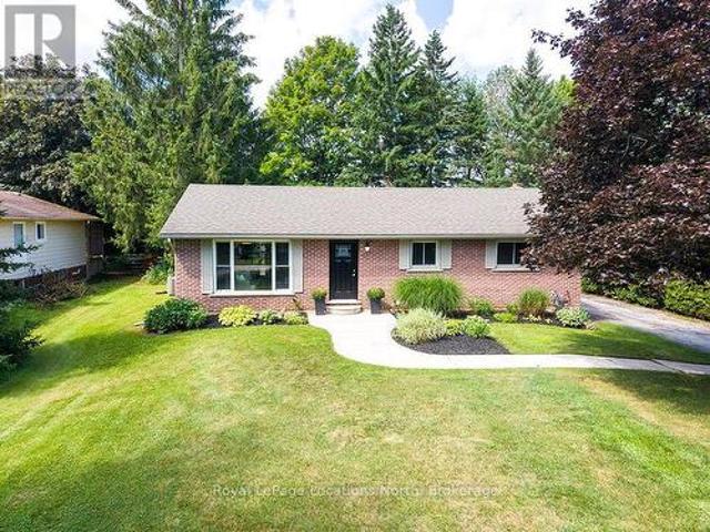 124 Greenfield Drive, Meaford, ON, N4L 1W6 house for sale | Listing ID X13688 | Royal LePage