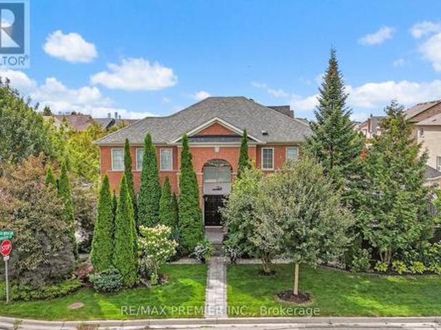 124 Kingsview Drive, Vaughan, ON, L4H 3B4 house for sale | Listing ID N13158 | Royal LePage