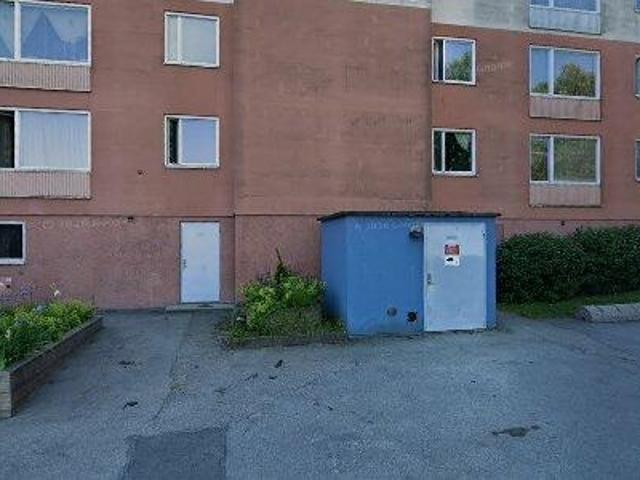 124 m2 lägenhet uthyres i Botkyrka