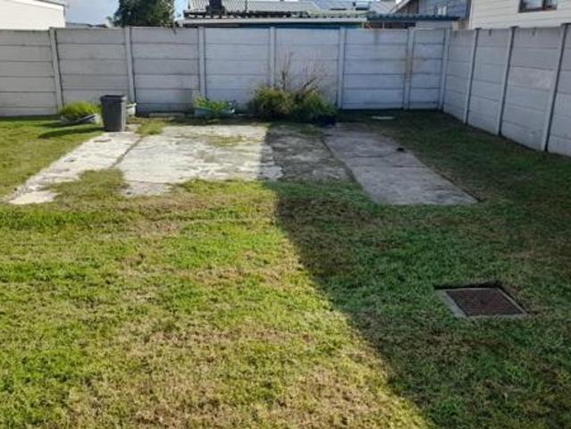124 m² Land available in Pearly Beach