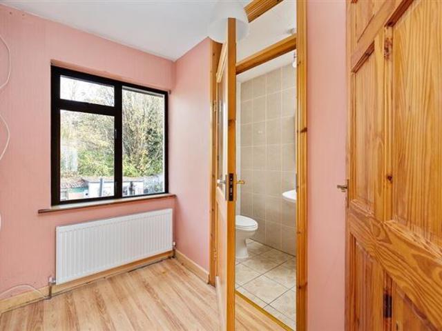 124 Sarsfield Park, Lucan, Dublin McDonald Property 4854 MyHome. Ie Residential