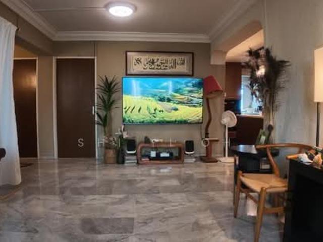 124 Pasir Ris Street 11 HDB Apartment For Sale, $680,000, 3 Bed 2 Bath 1,216 sqft $559.00 psf